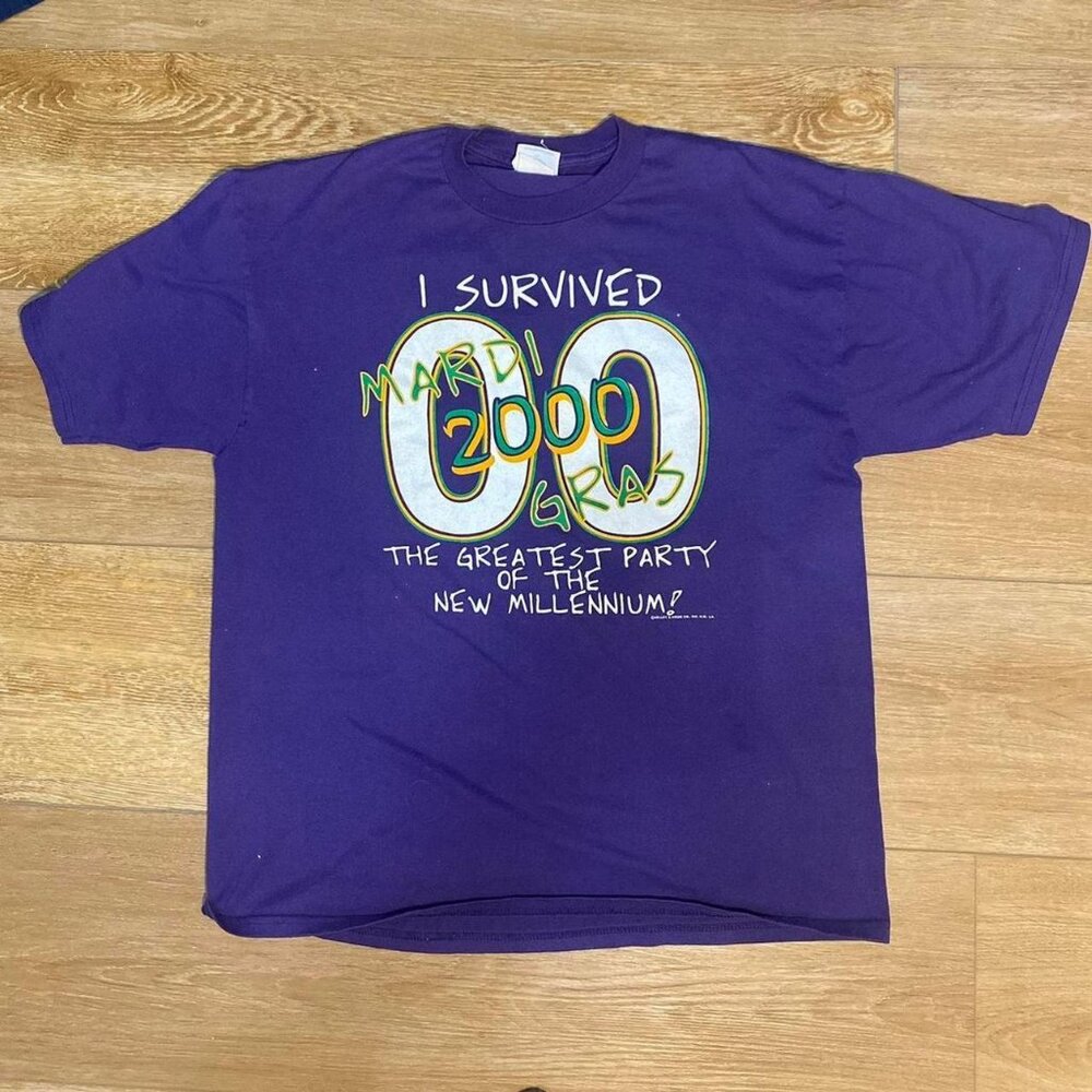 Y2K 2000 ‘I Survived Mardi Gras’ Jerzees T Shirt - Size Large